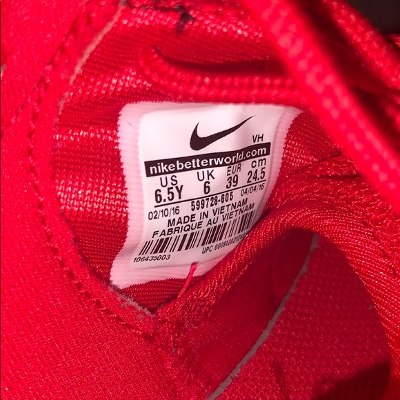 Nike Roshe One Big Kids Shoes - Picture 4 of 4